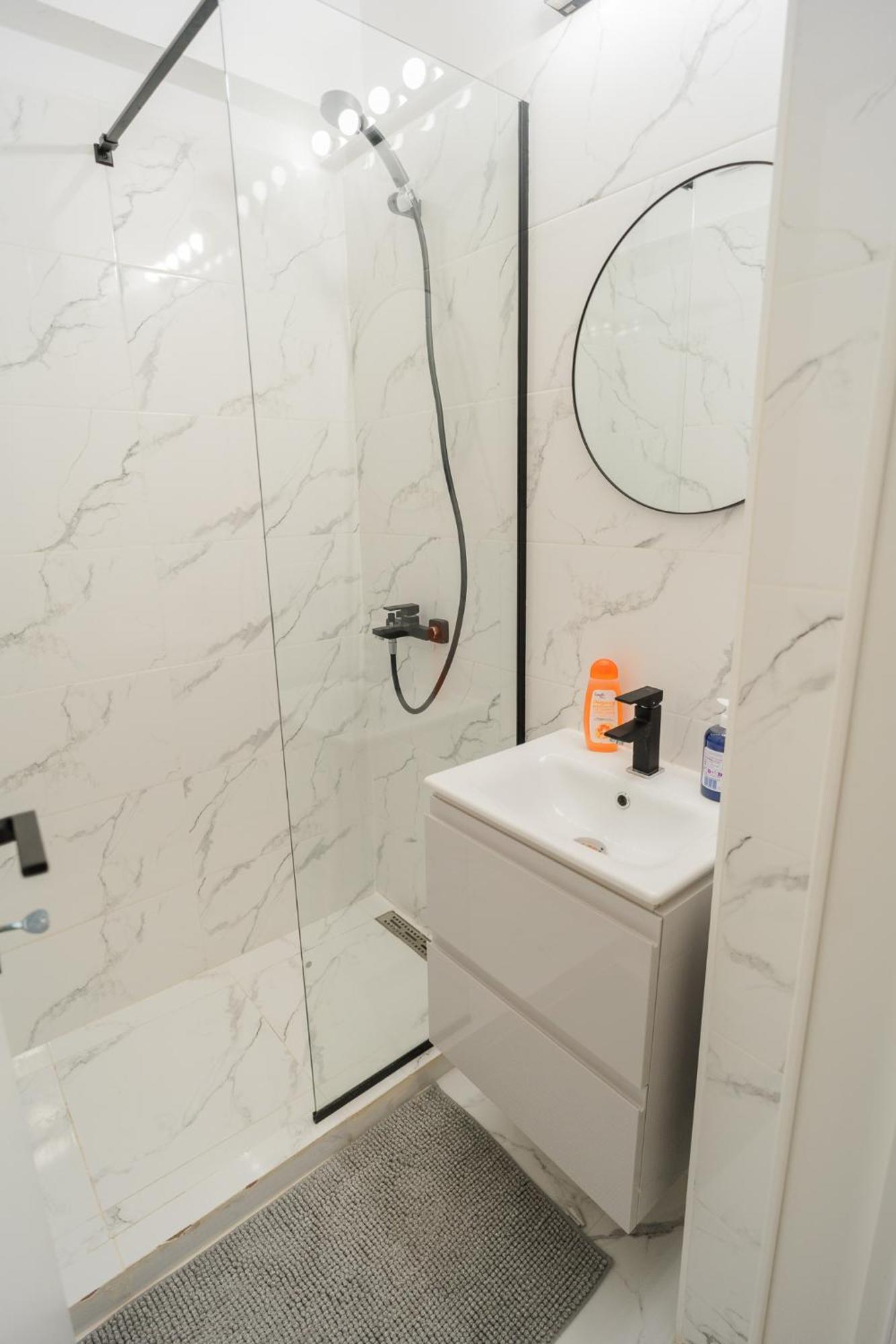 Elegant Gem Victoriei Avenue Apartment Bucureşti Ngoại thất bức ảnh
